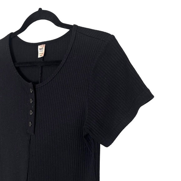 Smash + Tess AnyDay Romper- Black Ribbed Short Sleeve Henley Romper - Picture 12 of 15